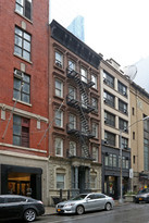 309 W 43rd St in New York, NY - Building Photo
