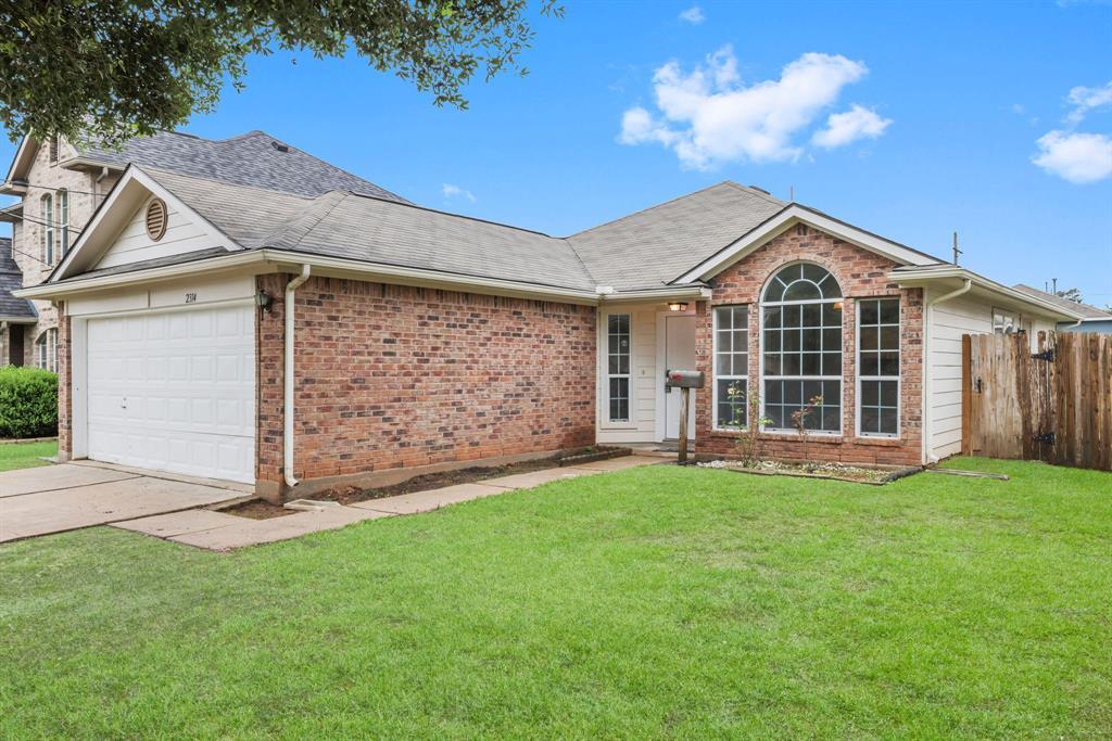 2314 Shady Pine Dr Photo