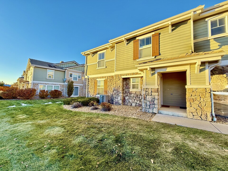 9786 Mayfair Street Unit E in Englewood, CO - Foto de edificio