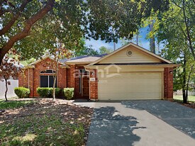 3218 Woodchuck Rd in Montgomery, TX - Building Photo