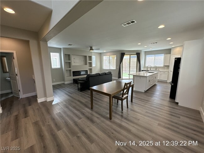 property at 7363 London Blue Ct