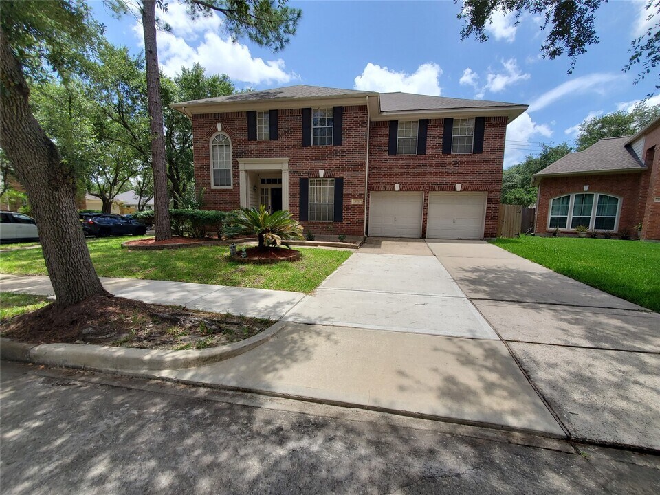 1631 Almond Brook Ln in Houston, TX - Foto de edificio