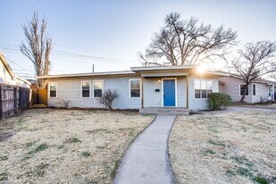 3411 33rd St in Lubbock, TX - Building Photo