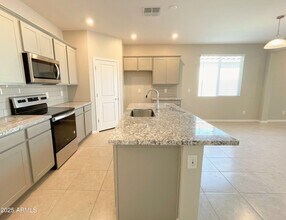 17768 W Monte Lindo Ln in Surprise, AZ - Building Photo - Building Photo