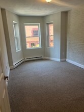 111 Norway St, Unit 201 in Boston, MA - Building Photo - Building Photo