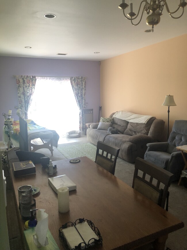 82 Sommer Ln, Unit 2 BDRM 1 BATH in Goleta, CA - Building Photo - Building Photo