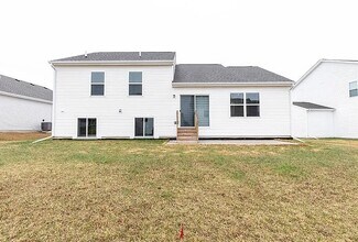 1065 Waukee Ave in Waukee, IA - Building Photo - Building Photo