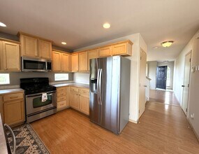 4504 58th Dr NE in Marysville, WA - Building Photo - Building Photo