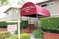 Castlewood Park Apartments in Buena Park, CA - Building Photo - Building Photo