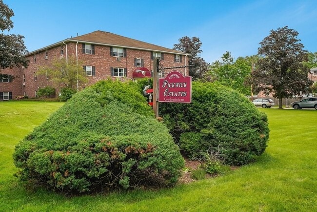 11 Cross St, Unit 3