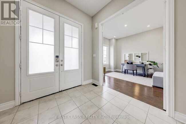 60 Match Point Ct in Aurora, ON - Building Photo - Building Photo