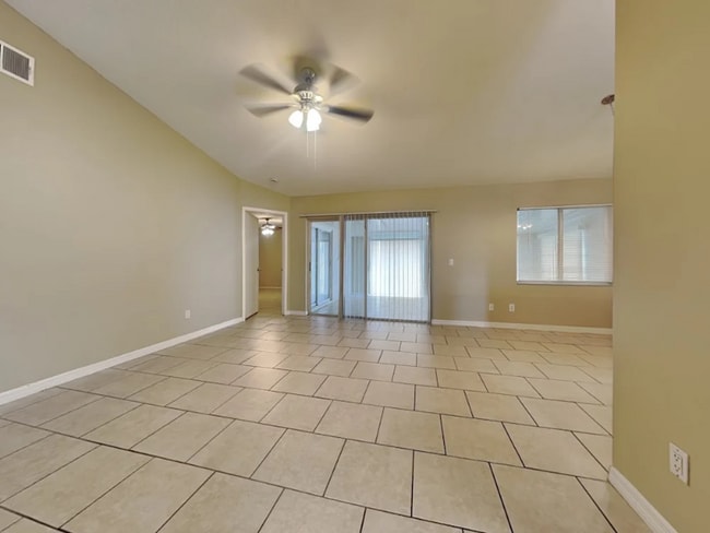1330 Coolmont Dr in Brandon, FL - Building Photo - Building Photo