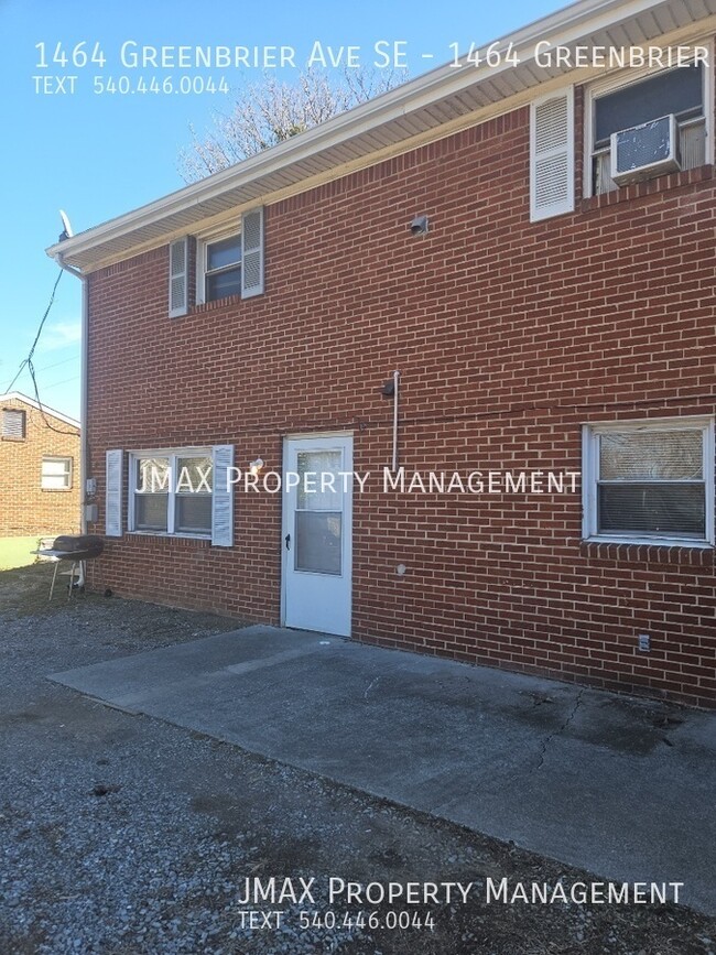 property at 1464 Greenbrier Ave SE