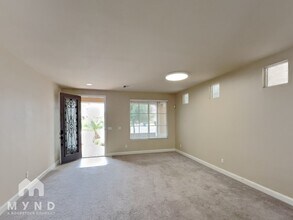 8364 Langhorne Creek St in Las Vegas, NV - Building Photo - Building Photo