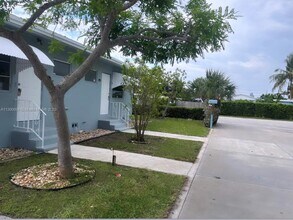 843 NE 14th Ct in Fort Lauderdale, FL - Foto de edificio - Building Photo