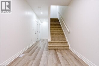 7497 Marvel Dr in Niagara Falls, ON - Building Photo - Building Photo