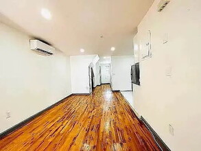 241 Fountain Ave in Brooklyn, NY - Building Photo - Building Photo