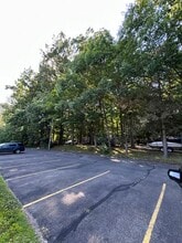 302 Presque Isle Blvd, Unit 102 in Erie, PA - Building Photo - Building Photo
