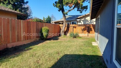 3601 Piccadilly Ct in Modesto, CA - Building Photo - Building Photo