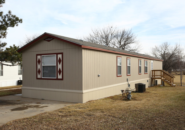 Ravenwood in Lincoln, NE - Building Photo - Building Photo