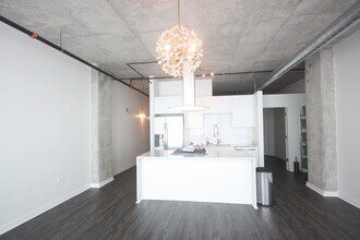 50 E 16th St in Chicago, IL - Building Photo - Building Photo
