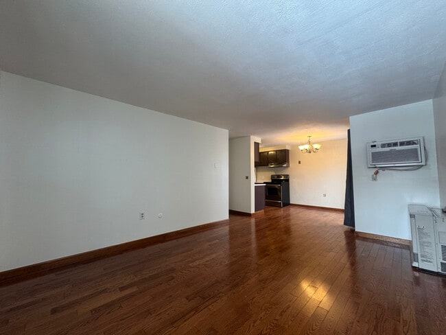 126 Watertree Dr in East Syracuse, NY - Foto de edificio - Building Photo