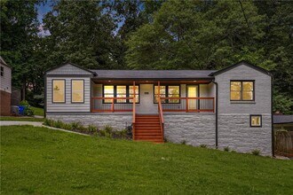 720 N Parkwood Rd in Decatur, GA - Building Photo - Building Photo