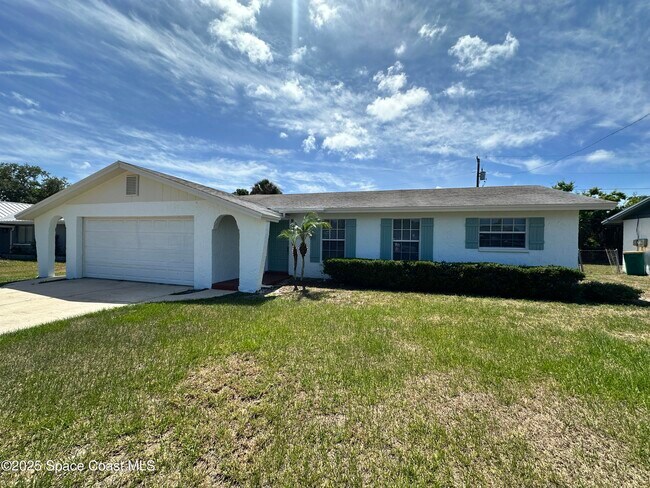 1325 Paul St