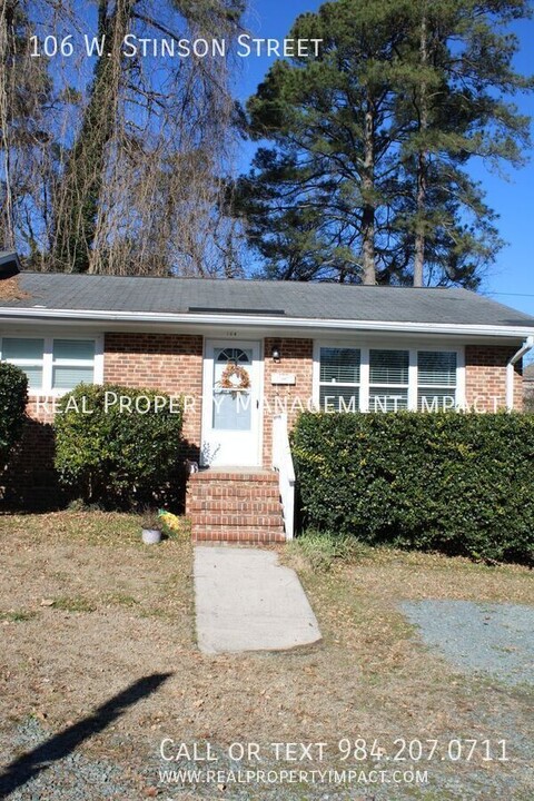 106 Stinson St Ext in Chapel Hill, NC - Building Photo