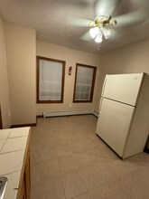 1 Hemans St-Unit -1 in Worcester, MA - Building Photo - Building Photo