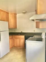 3424 Yosemite Ave, Unit 3 in El Cerrito, CA - Building Photo - Building Photo