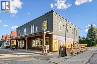 132 Ahrens St W in Kitchener, ON - Building Photo - Building Photo