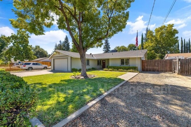 8916 Calvert Ave in Orangevale, CA - Building Photo - Building Photo