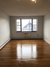 685 Moody St in Waltham, MA - Building Photo - Building Photo