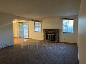 3358 Candelaria Dr in Sparks, NV - Building Photo - Building Photo