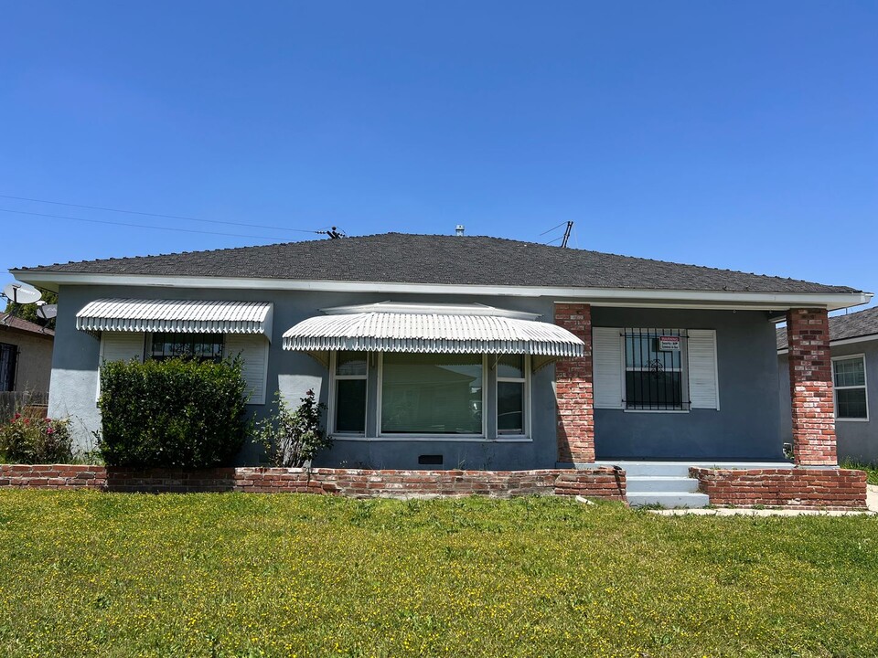 1921 W 138th St in Compton, CA - Building Photo