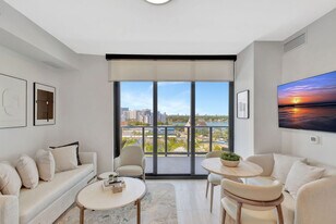 580 72nd St in Miami Beach, FL - Building Photo