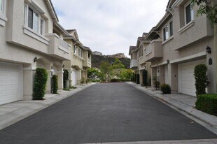 10398 Scripps Poway Pkwy in San Diego, CA - Building Photo