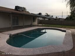 9022 N 63rd Dr in Glendale, AZ - Foto de edificio