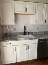 127 Peddlers Dr in Branford, CT - Building Photo - Building Photo