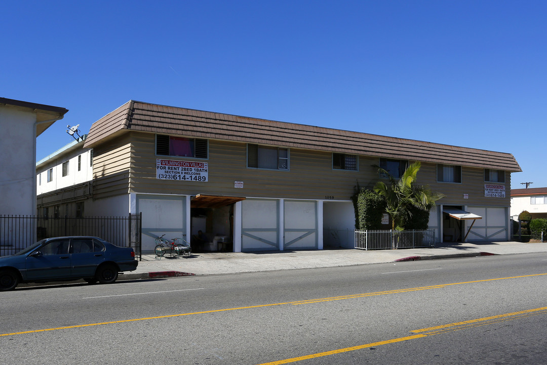 Wilmington Villas in Wilmington, CA - Building Photo