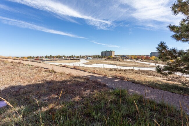 Grand Vue Condos in Broomfield, CO - Foto de edificio - Building Photo