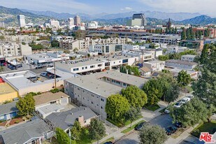 447 W Elk Ave in Glendale, CA - Building Photo