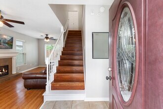 6827 Hollow Hearth Dr in Houston, TX - Building Photo - Building Photo