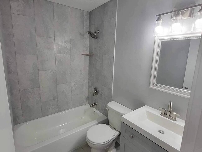 222 Pickett Rd in Memphis, TN - Building Photo - Building Photo