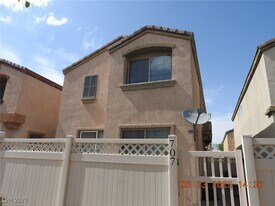 707 W Sea Harbor Ct in North Las Vegas, NV - Building Photo