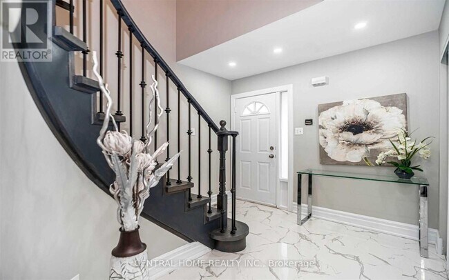 45 Dellano St in Markham, ON - Building Photo - Building Photo