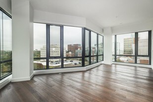 80 Fenwood Rd Apartments