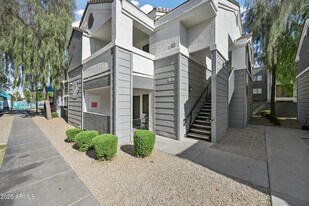 3065 N 67th Ave in Phoenix, AZ - Building Photo