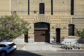 Barn Loft Residential Condos in Los Angeles, CA - Building Photo - Building Photo